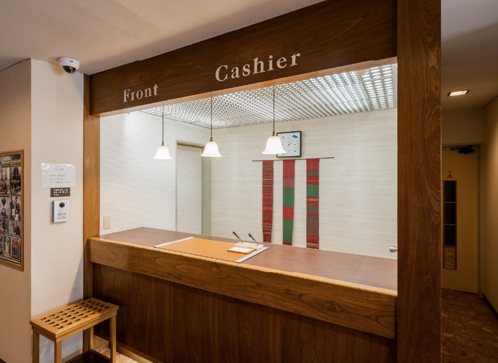 フロントの外観